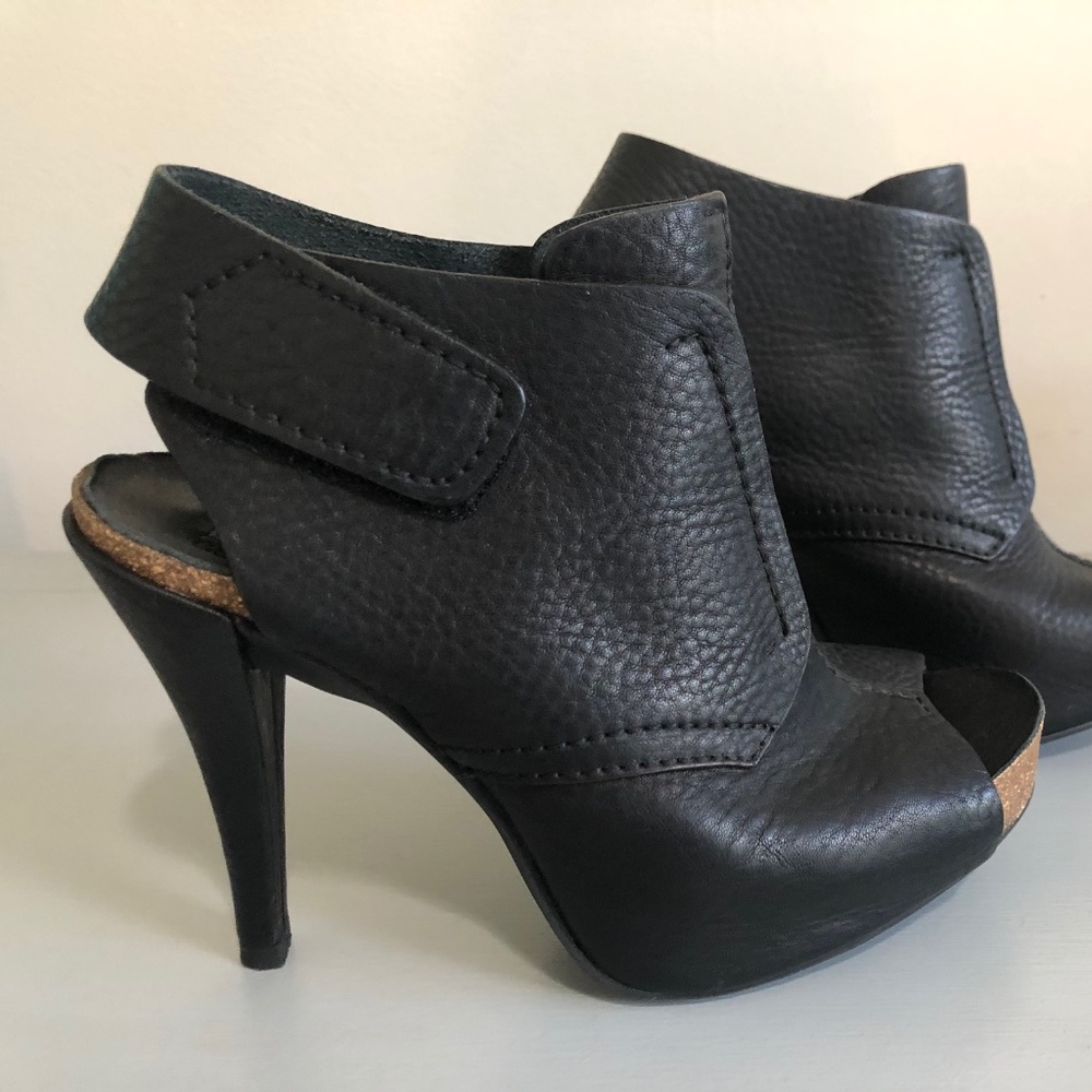 Pedro Garcia Black Sling Heel